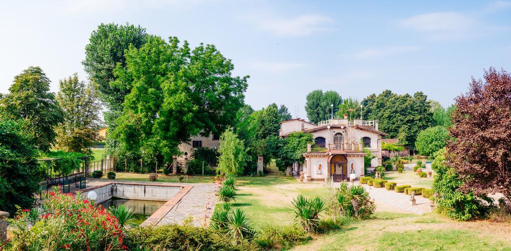 Hotel Villino Della Flanella Modena Esterno foto
