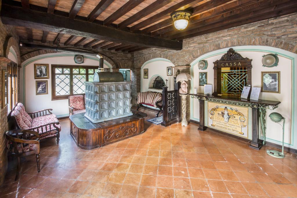 Hotel Villino Della Flanella Modena Esterno foto