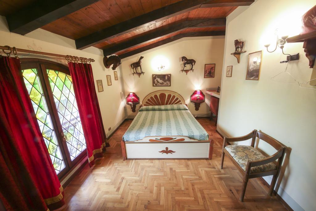 Hotel Villino Della Flanella Modena Camera foto