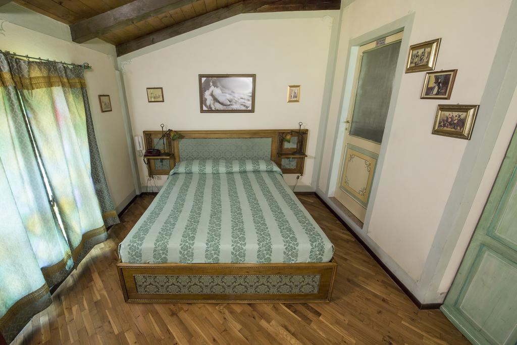 Hotel Villino Della Flanella Modena Camera foto